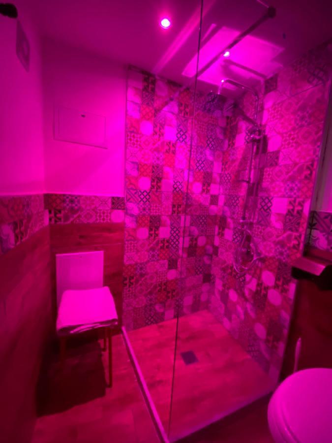 Vat' Coke House Apartment Napoli Exterior foto